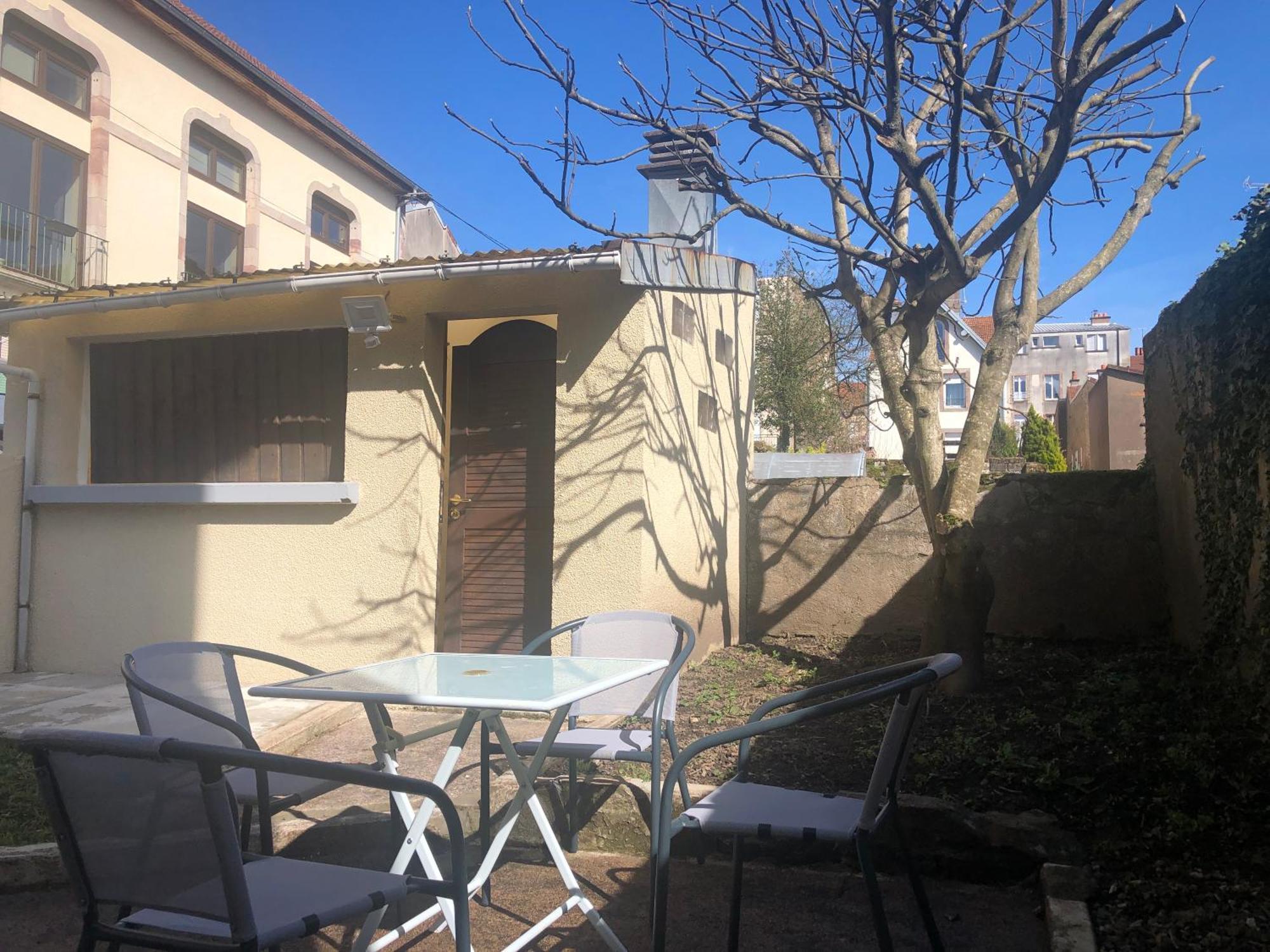Apartamento Meubles Deco Fab - Plancha Luxeuil-les-Bains Exterior foto
