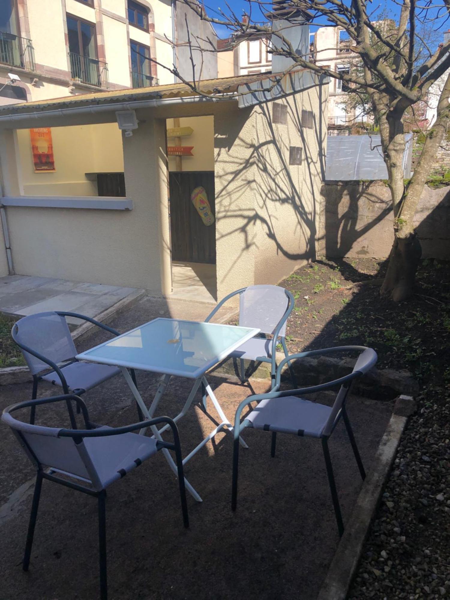 Apartamento Meubles Deco Fab - Plancha Luxeuil-les-Bains Exterior foto